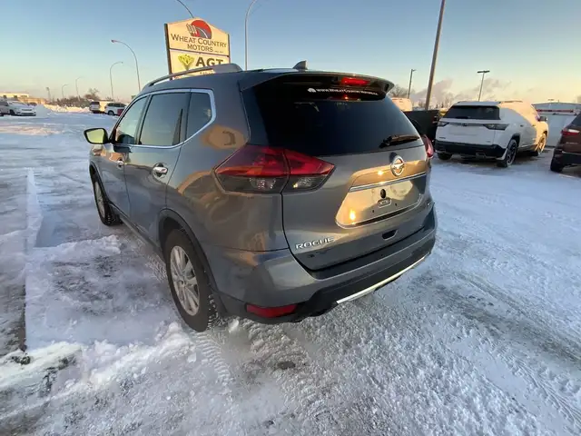 2019 Nissan Rogue SV FWD | Bluetooth | Back up Camera | Heated F in Cars & Trucks in Regina - Image 8