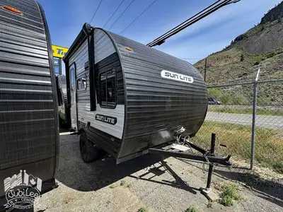 2025 Sun Lite 12FDX Lightweight, versatile, and ready for off-road adventure. Included Options: Hybr...