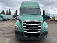 2020 FREIGHTLINER T12664ST;Heavy Duty Trucks - Conventional Truck w/ Sleeper Penske Location 525 MAC... (image 1)