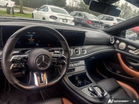 This Mercedes-Benz E-Class boasts a Intercooled Turbo Gas/Electric I-6 3.0 L/183 engine powering thi... (image 9)