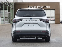 2025 Toyota Sienna XLE HEV | SUNROOF | NAVI | LEATHER The 2025 Toyota Sienna XLE HEV is a high-utili... (image 5)