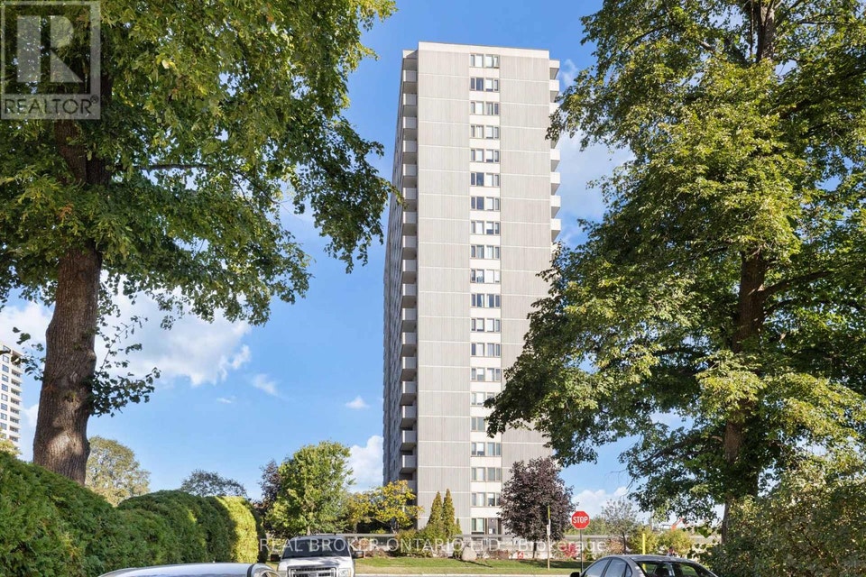 205 - 2625 REGINA STREET Ottawa, Ontario 2