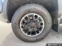 4x4 Double Cab Auto SB ... Engine: Intercooled Turbo Regular Unleaded I-4 2.4 L/146 Other Equipment... (image 8)