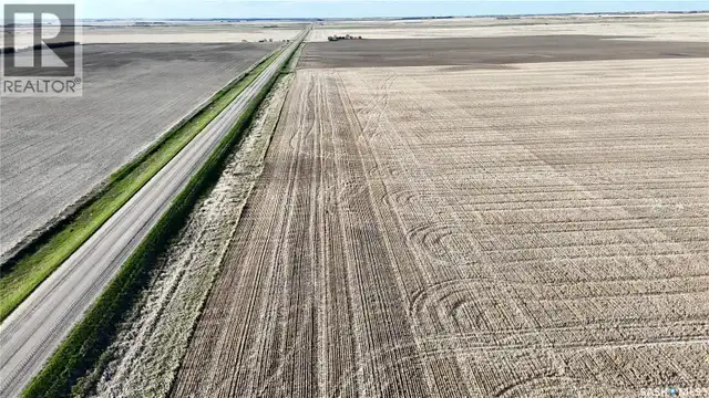 RM Perdue Farmland Perdue Rm No. 346, Saskatchewan in Land for Sale in Saskatoon - Image 6