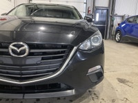 Le Mazda Mazda3 GS AUTOMATIQUE TOIT MAGS CAMERA RECUL CRUISE A/C 2016 usagé offre une conduite simpl... (image 7)
