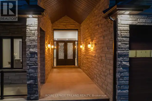 10175 MERRYWOOD DRIVE Lambton Shores (Grand Bend), Ontario in Houses for Sale in Grand Bend - Image 10