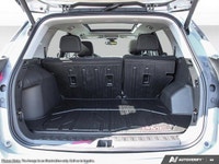 This GMC Terrain has a durable Turbocharged Gas I4 1.5L/-TBD- engine powering this Automatic transmi... (image 7)