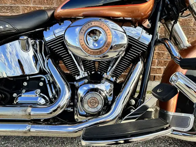 2008 Harley-Davidson Heritage Softail Classic **105th ANNIVERSAR in Street, Cruisers & Choppers in Markham / York Region - Image 12