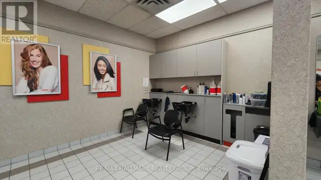 3 - 1717 BANK STREET Ottawa, Ontario in Commercial & Office Space for Rent in Ottawa - Image 11