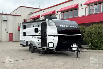 The 2026 K-Z Sportsmen Classic 171BH is a great travel trailer for families who want uncomplicated c...