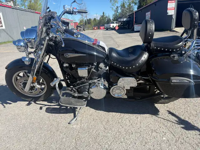 2005 Yamaha Road Star Limited Edition 1700cc in Street, Cruisers & Choppers in Ottawa - Image 5