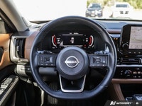 New Price! Recent Arrival! 4WD, 3rd row seats: bench, Auto High-beam Headlights, Bose Premium Audio... (image 9)