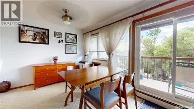 Welcome to Cathedral living just minutes from downtown. Everyday amenities galore are mostly within...
