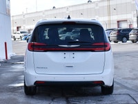 APPLE CAR PLAY, BALANCE OF WARRANTY, ANDROID AUTO, **MARKET VALUE PRICING**, CLEAN CARFAX, 10.1" Tou... (image 4)
