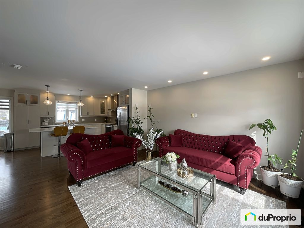$899,000 - 2 Storey for sale in Vaudreuil-Dorion — photo 1