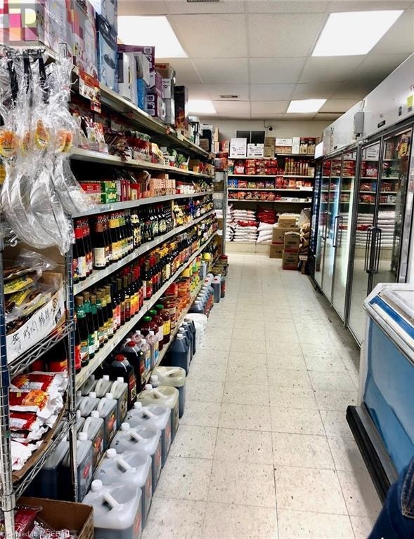 1015 UNIVERSITY Avenue Windsor, Ontario Commercial & Office Space for