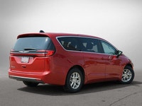 This Chrysler Pacifica boasts a Regular Unleaded V-6 3.6 L/220 engine powering this Automatic transm... (image 3)