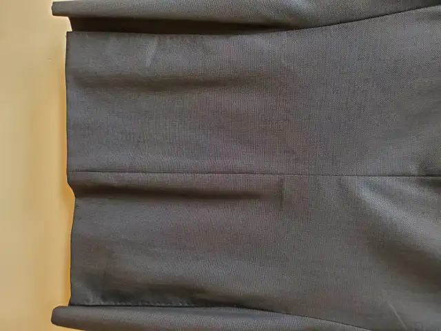 Wool/Silk Men's 38 Navy Blazer/Sports Jacket Textured Weave NEW! in Men's in Oakville / Halton Region - Image 6