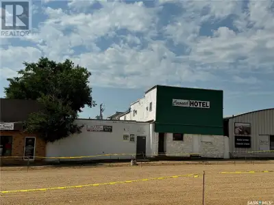 The Coronach Hotel is situated on Main Street in Coronach. Located in close proximity to the US bord...