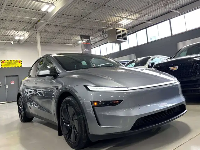 2026 Tesla Model Y Long Range|PREMIUM|DUALMOTOR|AWD|QUICKSILVER|