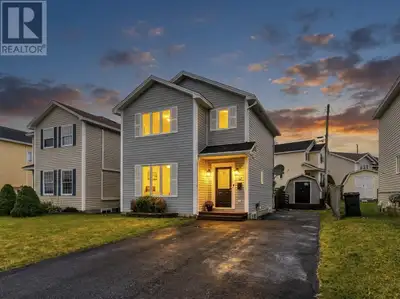 Opportunities like this don’t come along very often! Welcome to 5 Lady Anne Place, a well-maintained...