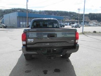 2023 Toyota Tacoma SR5 4x4 with only 45,996km! Equipped with remote keyless entry, power windows, po... (image 3)