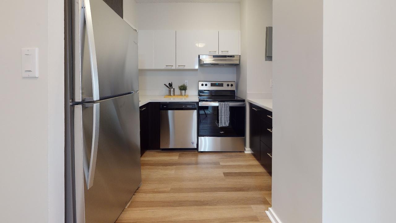 1025 Sherbrooke St E — photo 2