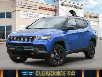 This Jeep Compass boasts a Intercooled Turbo Regular Unleaded I-4 2.0 L/122 engine powering this Aut...