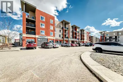 Step into this freshly painted, beautifully refreshed condo offering a smart and spacious layout in...