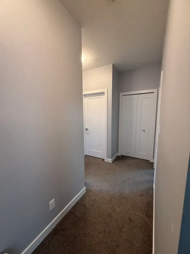 Beautiful & Spacious 3-Bed, 2.5-Bath Townhouse for Rent in Long Term Rentals in Edmonton - Image 11