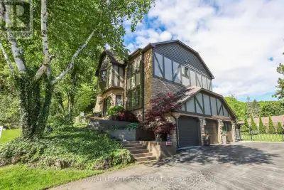 Executive Niagara Escarpment Home with Inground Pool & Full In-Law Suite - Located on a quiet cul-de...