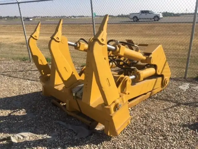2024 CAT D7 dozer multi shank ripper New CAT D7 dozer multi shan in Heavy Equipment in Lethbridge - Image 2