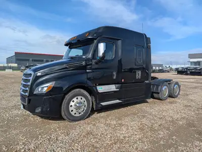 2019 Freightliner Cascadia 125 6x4 Sleeper Truck Tractor Comes with a 14.8L 6 cyl Detroit Diesel DD1...