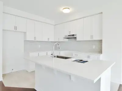 72 Mesa Dr, Nepean, ON, K2J 6V8**3 Bedroom Townhome/Basement/Garage/For Rent/Ottawa (Barrhaven)** He...