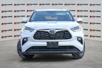 Experience the perfect blend of fuel-efficiency and family versatility with the 2022 Toyota Highland... (image 8)