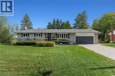 UPDATED BUNGALOW ON APPROXIMATELY HALF AN ACRE WITH A STUNNING, UPDATED KITCHEN & EXCEPTIONAL OUTDOO...