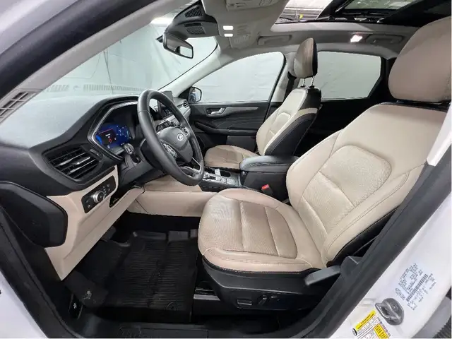 2021 Ford Escape Titanium Hybrid AWD - FACTORY WARRANTY/NO ACCID in Cars & Trucks in Winnipeg - Image 11
