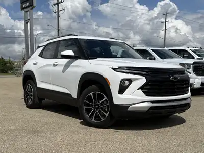 AMVIC Licensed Dealer * Blackout Package * Power Liftgate * HD Rear Vision Camera * Heated Seats & S...