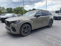 Le Mazda CX-70 Premium 2025 est un VUS intermédiaire haut de gamme qui se démarque par son design él... (image 6)