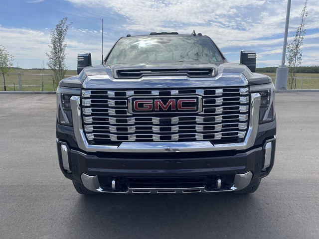 2025 GMC Sierra 2500HD Denali in Cars & Trucks in Calgary - Image 2