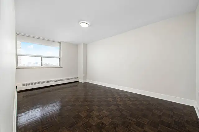 1 Bedroom Apartment for Rent - 79 Thorncliffe Park Dr in Long Term Rentals in Markham / York Region - Image 6