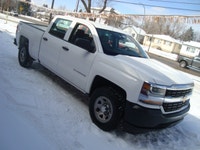 NORTH POINT MOTORS...CALL / TEXT 780-224-7791 FINANCING AVAILABLE CHECK OUT THIS 18 GMC 1500 4x4 CRE... (image 3)
