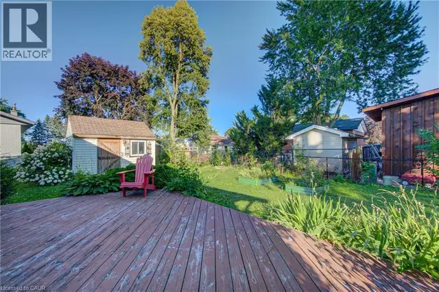 79 GAY Crescent Kitchener, Ontario in Houses for Sale in Kitchener / Waterloo - Image 27