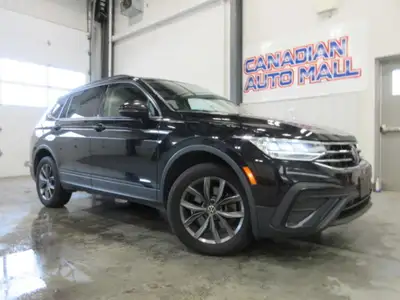 CLEAN CARFAX, ACCIDENT-FREE! GORGEOUS TIGUAN COMFORTLINE 4 MOTION AWD, LOADED WITH HEATED LEATHER SE...