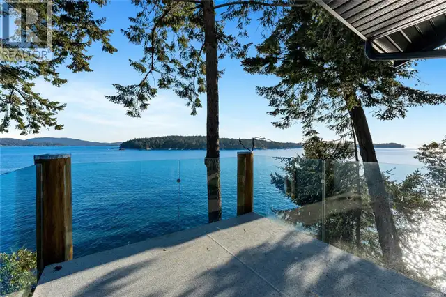 1676 Lands End Rd North Saanich, British Columbia in Houses for Sale in Victoria - Image 12