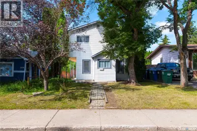 Hudson Bay 2 storey with 4 bedrooms and 1 bathroom. Loads of recent renovations including fresh pain...