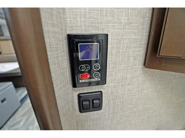 2022 Thor Motor Coach Quantum KM24 1 extension ! Sprinter Merced in RVs & Motorhomes in Laval / North Shore - Image 20