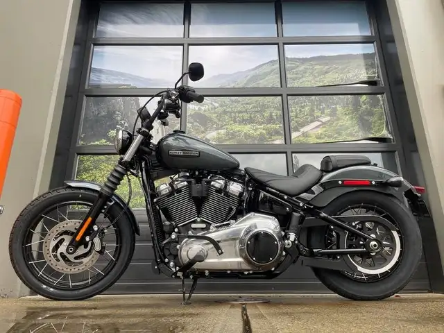 2025 Harley-Davidson FXBB - Street Bob in Street, Cruisers & Choppers in Edmonton - Image 10