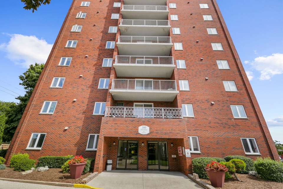Bella Vista Apartments - 1 Bedroom, 1 Bath B Apartment for Rent 3