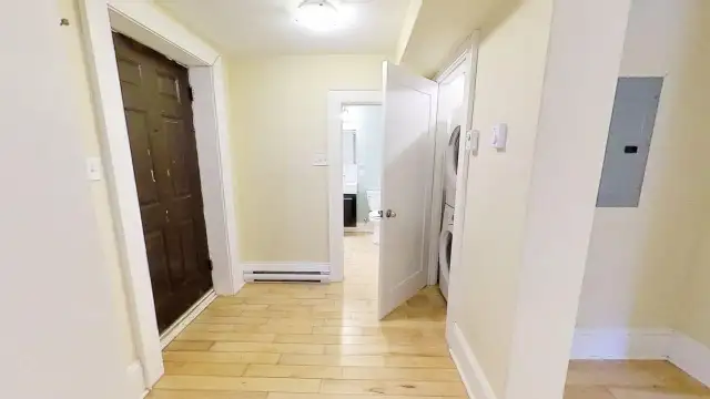 RENOVATED ONE BEDROOM IN BEAUTIFUL SOUTH END HERITAGE PROPERTY! in Long Term Rentals in City of Halifax - Image 13